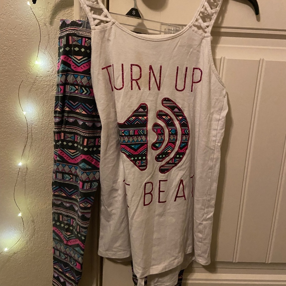 Sleep too and bottoms